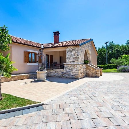 Villa Krizanci Žminj Екстериор снимка