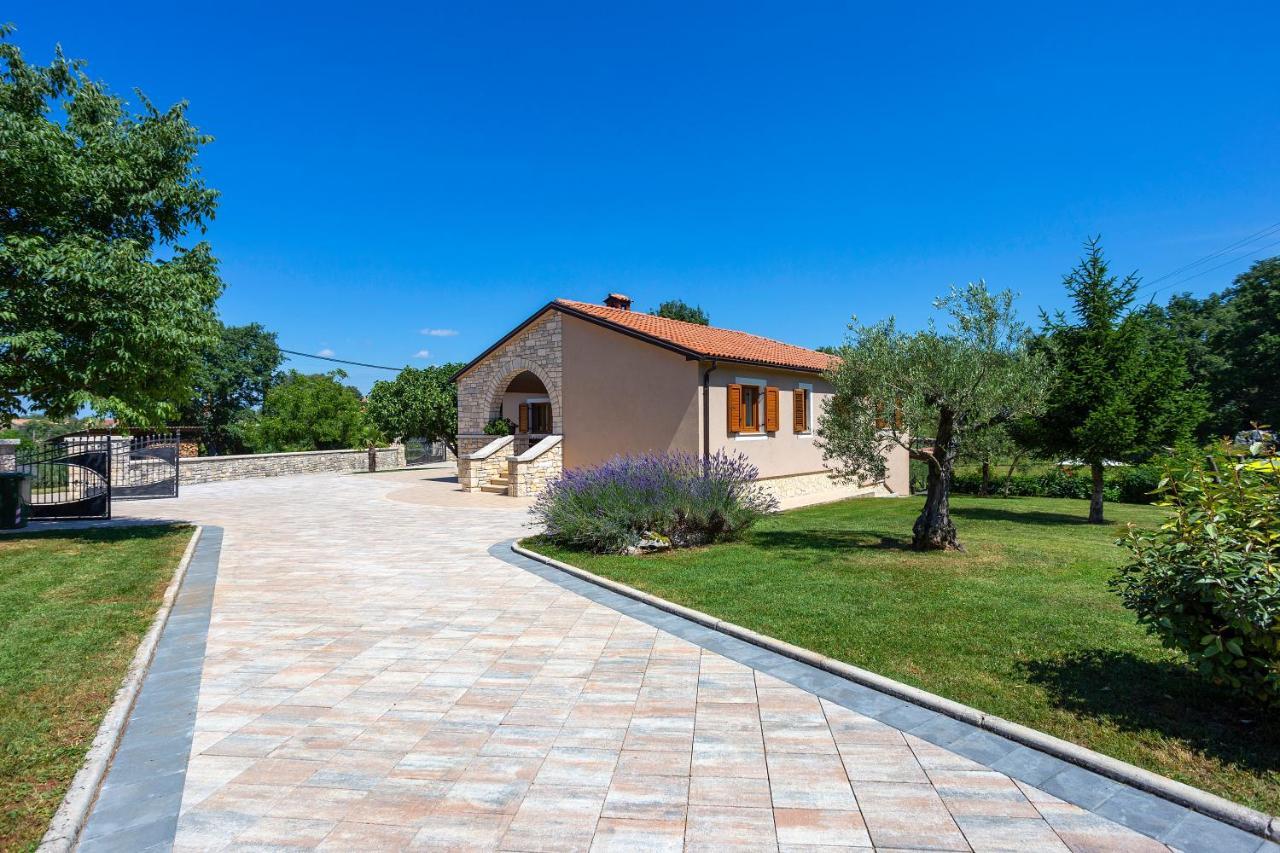 Villa Krizanci Žminj Екстериор снимка