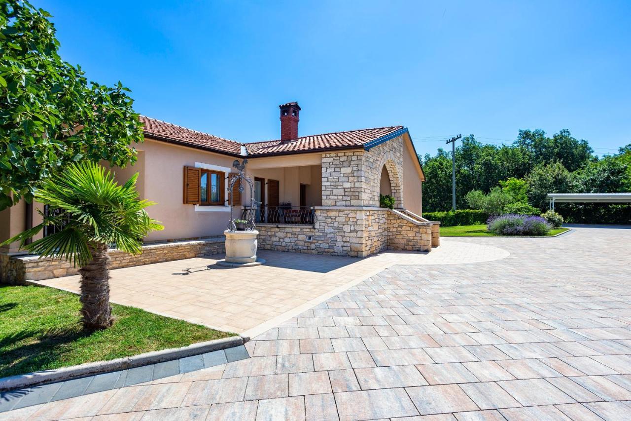 Villa Krizanci Žminj Екстериор снимка