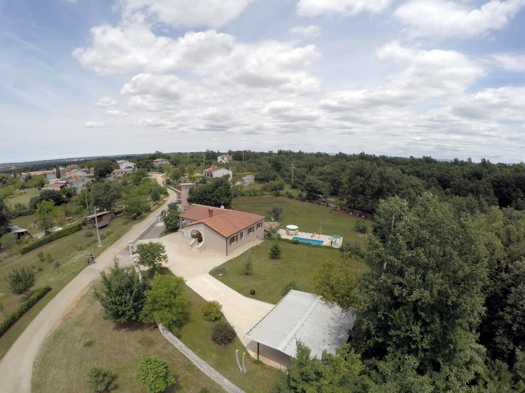 Villa Krizanci Žminj Екстериор снимка