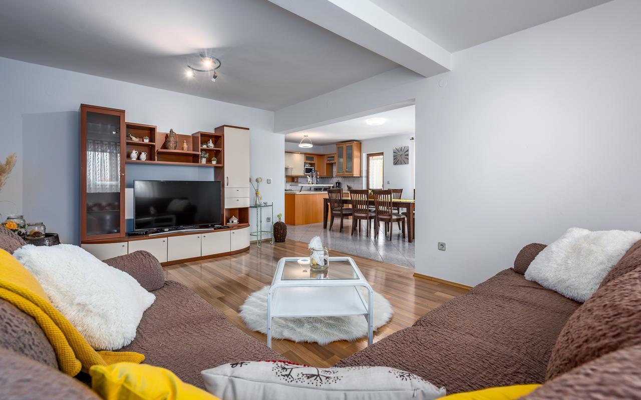Villa Krizanci Žminj Екстериор снимка